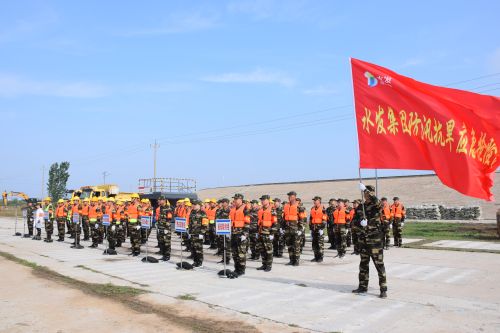 企業(yè)新聞【供水集團(tuán)】水發(fā)集團(tuán)黨委副書(shū)記王健一行到濰坊水發(fā)供水集團(tuán)指導(dǎo)工作 (2).jpg